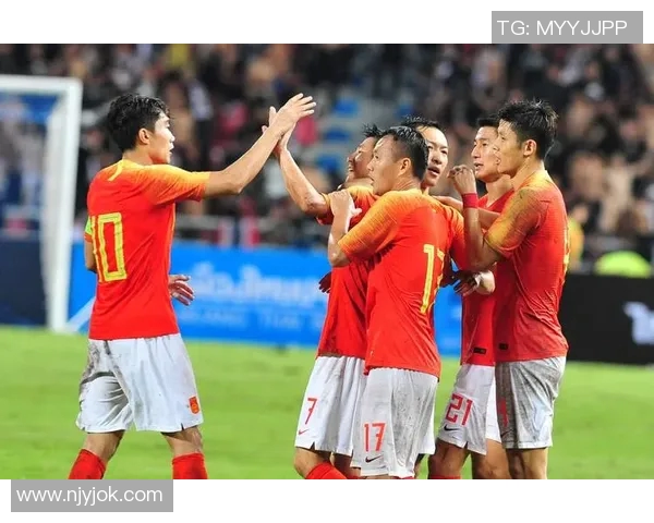 中国国足12强赛直播盛况回顾与精彩瞬间分析